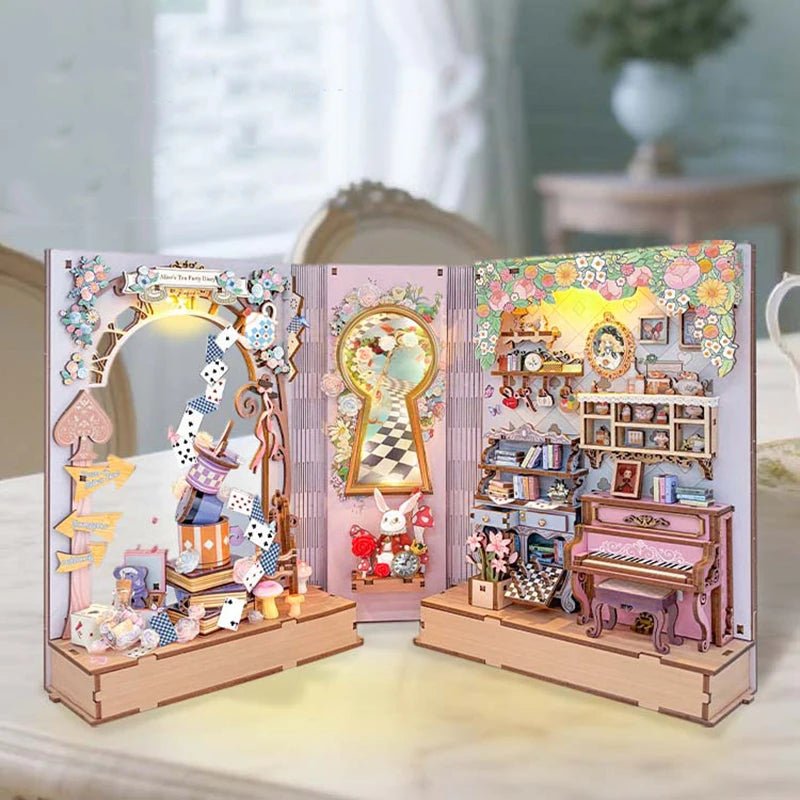HiNooki - Alice's Tea Party DiaryBook Nook