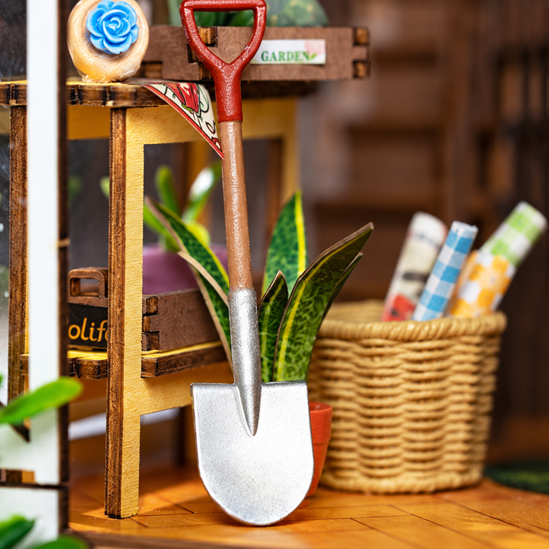 A gardener’s tiny essentials