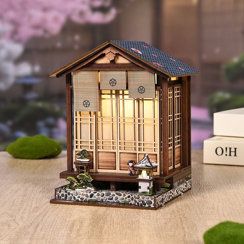 HiNooki - Moss - Lantern GardenBook Nook