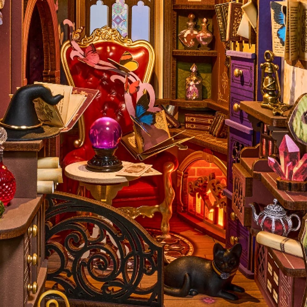 HiNooki - Witch's Fantasy CornerBook Nook