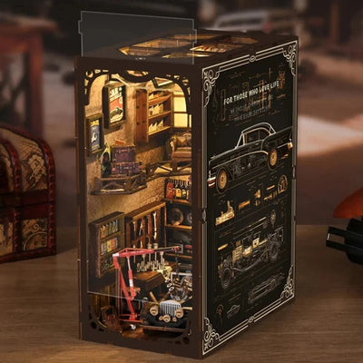 Craftsmanship Repair Shop – DIY book nook kit, HiNooki (image 1)
