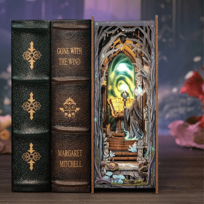 HiNooki - Gate of WonderlandBook Nook