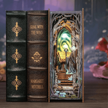 HiNooki - Gate of WonderlandBook Nook