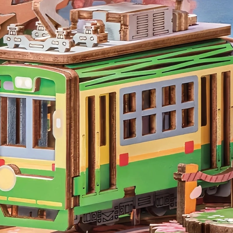 The green tram arrives