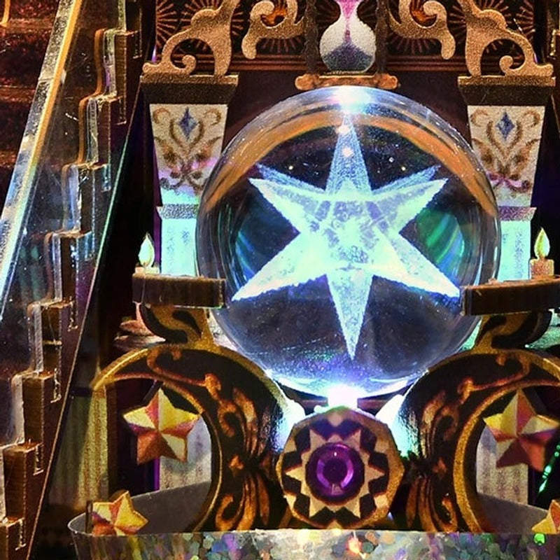 A little star at the heart of the scene