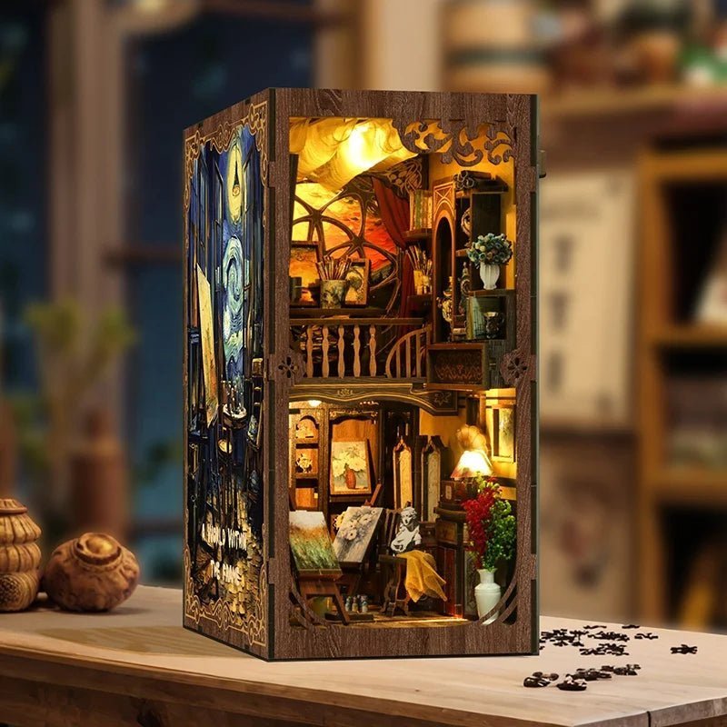 HiNooki - World in a FrameBook Nook